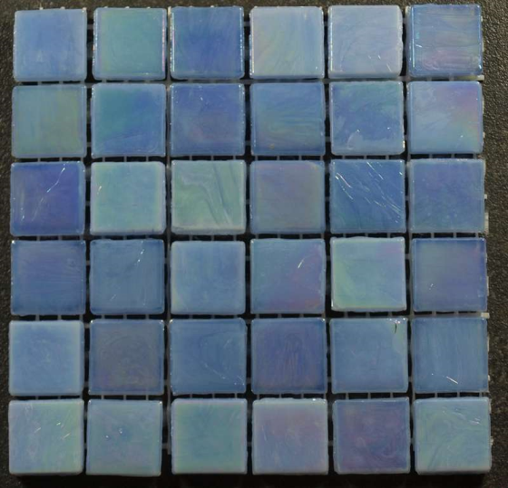 Emaux Venitiens Sicis  Petunia 2, à la plaquette