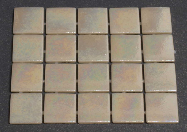 Opaline Beige 2,3 x 2,3 cm, par 100g