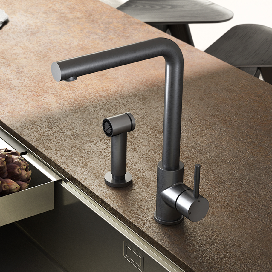 Fellow - Mitigeur Evier - Avec Douchette - Bec Pivotant - FKM18