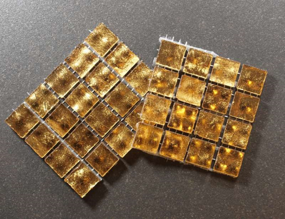 Sicis Gold Bosselé 1.5 x 1.5 cm, à la pièce