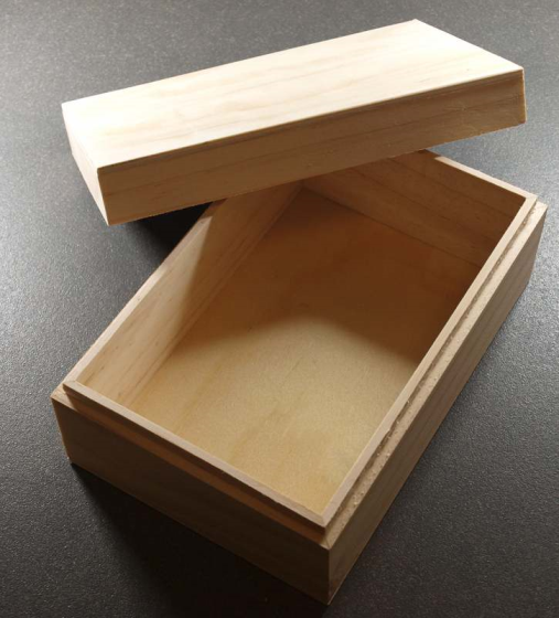 Boîte avec Couvercle (grande) - n°103