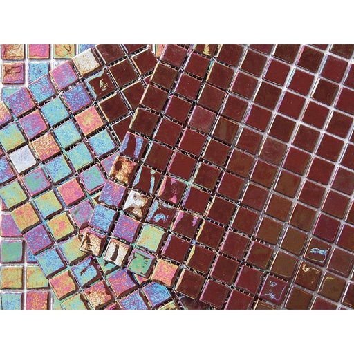 Pate de verre Irisé Bordeaux 2,4 x 2,4 cm, par 100g (Derniers stocks))